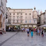 Ad2