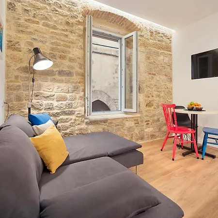 Ad2 Apartment